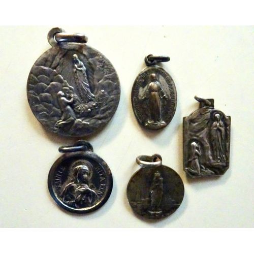 Lot De 5 Anciennes Médailles -En Métal- De La Vierge Marie