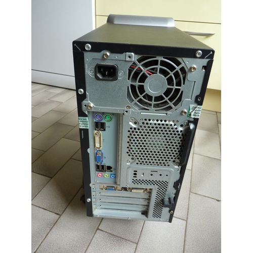 Acer aspire M100 Intel pentium G600 séries - 2.6 Ghz - Ram 4 Go - DD 500 Go