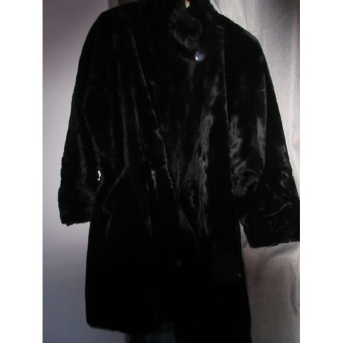 Beau Manteau Burton Femme , Fourrure Synthétique Noir