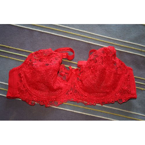 Soutien-Gorge Plus Etiquette