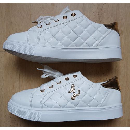 Baskets Femme Blanche Et Or. Neuves P.39