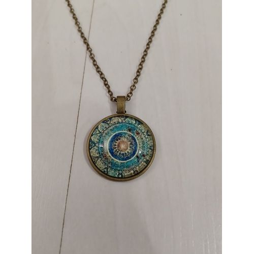 Collier Chainette Et Pendentif Mandala
