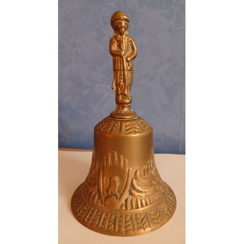 Cloche de table Militaire Poilu Bon état