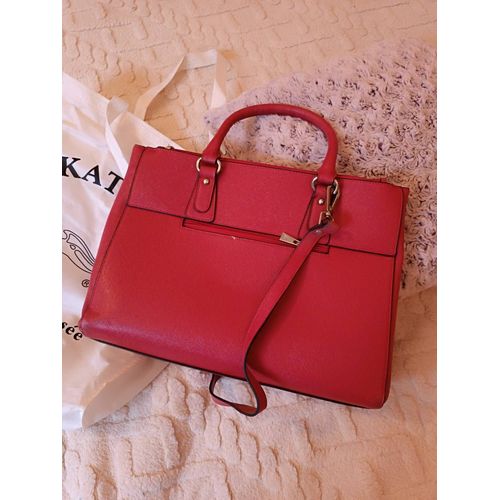 Sac katana rouge pour femme très active