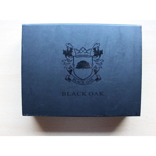 Coffret Black Oak - Montre Bracelet Cuir Noir, Stylo, Lunettes Solaires Et Bracelet Cuir De Rechange (Bordeaux)