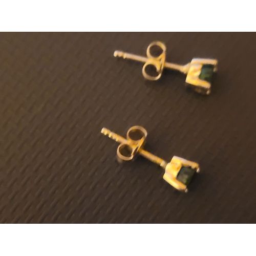 Boucle D'oreilles Clou Émeraude Or Jaune