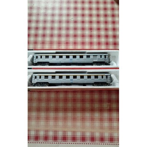 Lot 2 Wagons Voyageurs Inox Jouef Ref 5593,5580-Jouef