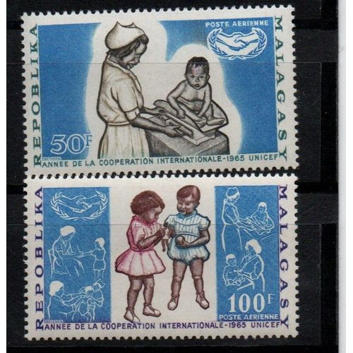 Madagascar Timbres Année De La Coopération Internationale 1965 Unicef