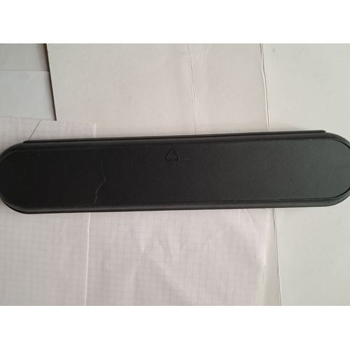Boite Pour Montre Ou Bracelet De Femme Style Etui Couleur Noire Et Velours Rouge À L'intérieur
