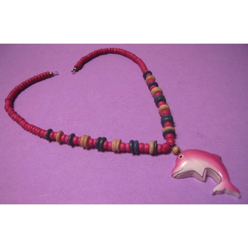 Collier Avec Pendentif " Dauphin Rose "