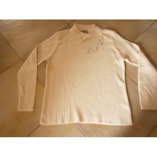 Pull Beige Motif Fleurs Brodees Taille 42/44 Marque Damart