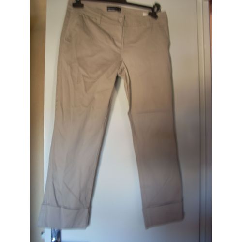 Pantacourt Vero Moda 38.Coton 97%,Elasthanne 3%.