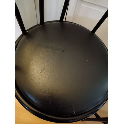 Chaise De Bar Noir A Remettre En État