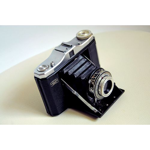 Appareil photo 6x6 Zeiss ikon. Folding