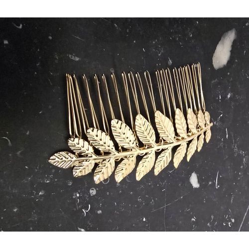 Peigne Mariage Soiree En Métal Doré Forme Feuille