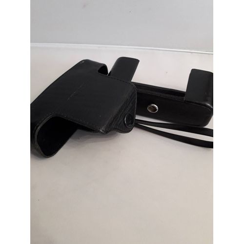 MINOX ETUI pour 35 en cuir noir + dragonne