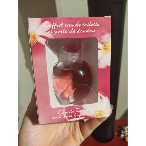 Coffret Parfum Eau De Toilette Ode À L'amour Passionnément 30 Ml + Doudou Porte Clés Yves Rocher 