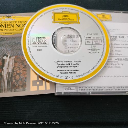 Ludwig Van Beethoven, Wiener Philharmoniker, Claudio Abbado – Symphonien Nos. 2 & 5 .Cd Import Japan