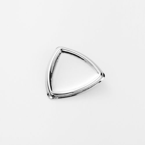 Broche Triangle Relief