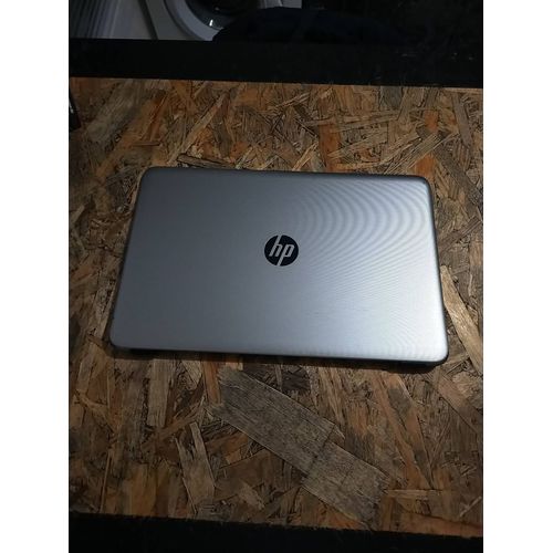 Cover Plasturgie LCD  lunette avant + kit charnières pour HP 15A