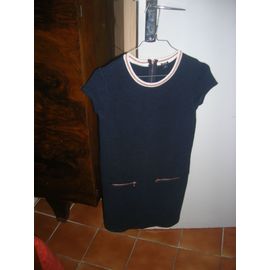 Robe Kiabi 12 Ans 50% Viscose,46% Polyester,4% Élasthanne.