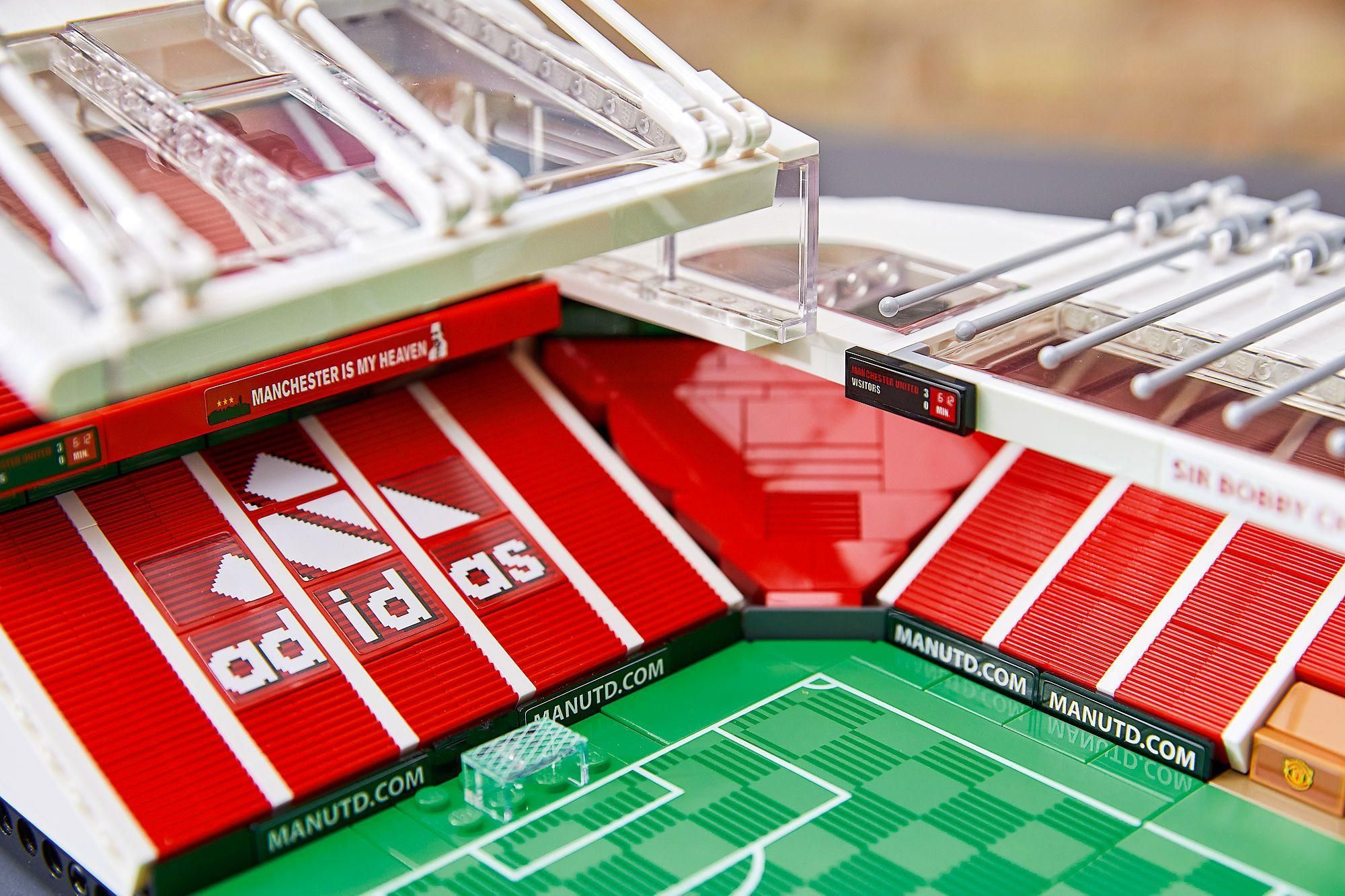 Lego Creator - Old Trafford - Manchester United - 10272 - 4