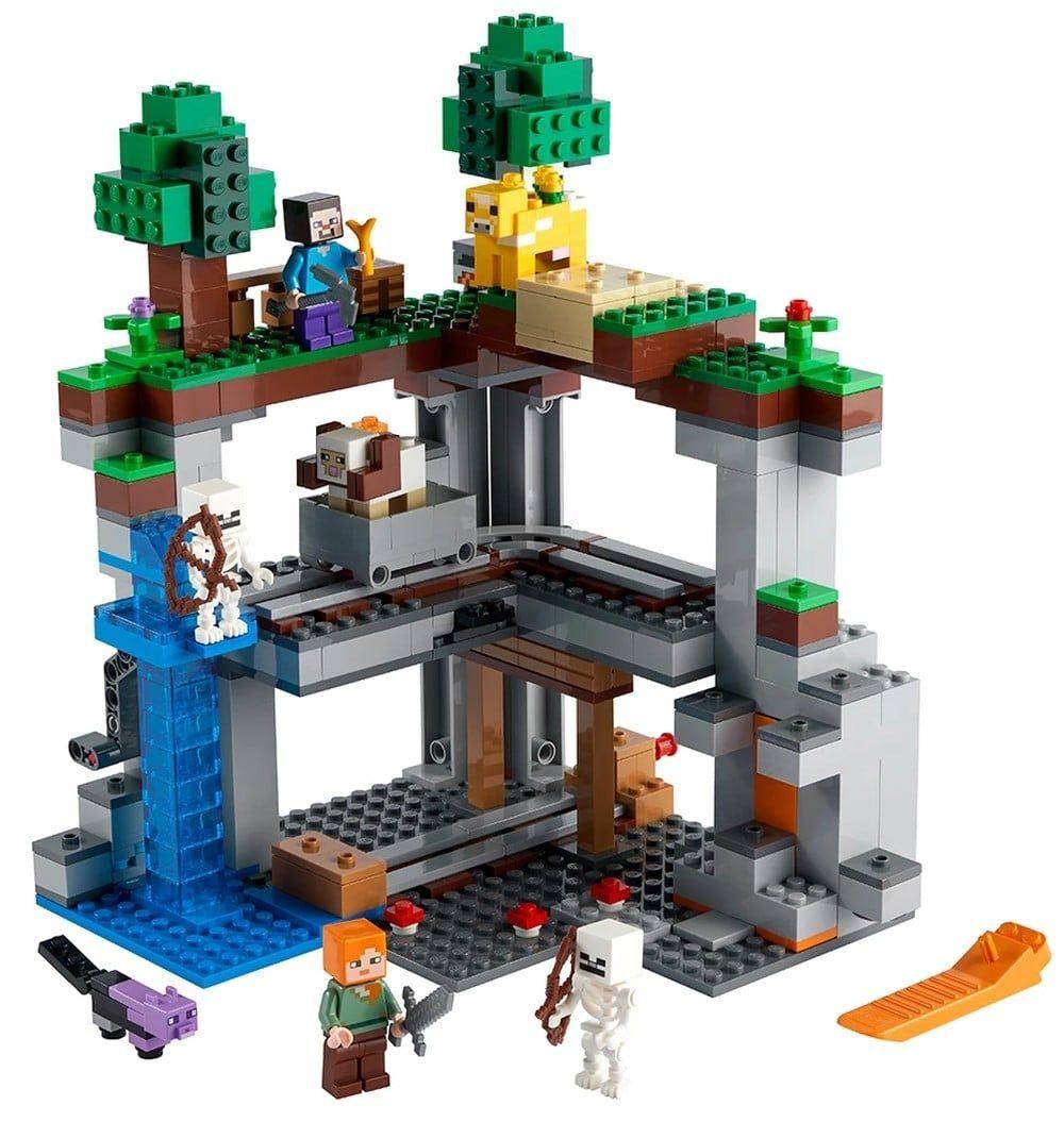 Lego Minecraft - La Premi�re Aventure - 21169 - 3