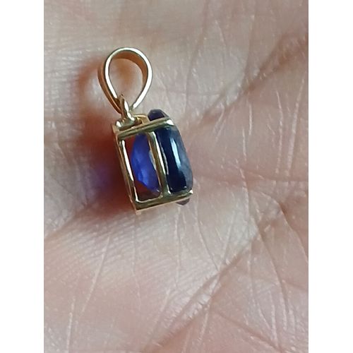 Pendentif Or Saphir
