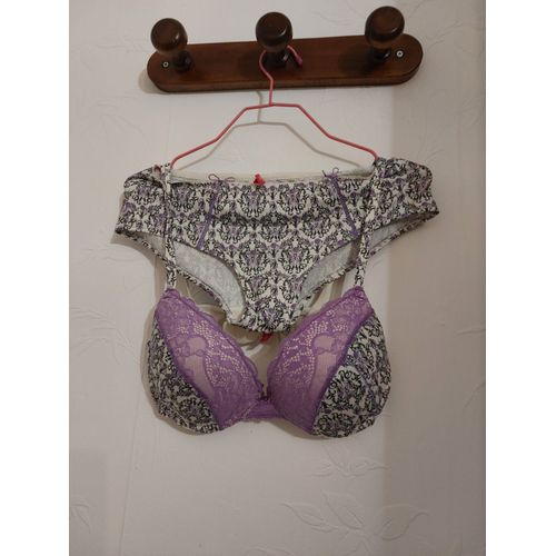 Ensemble Soutien-Gorge Culotte À Motif Mauve De La Marque Kollé Serré