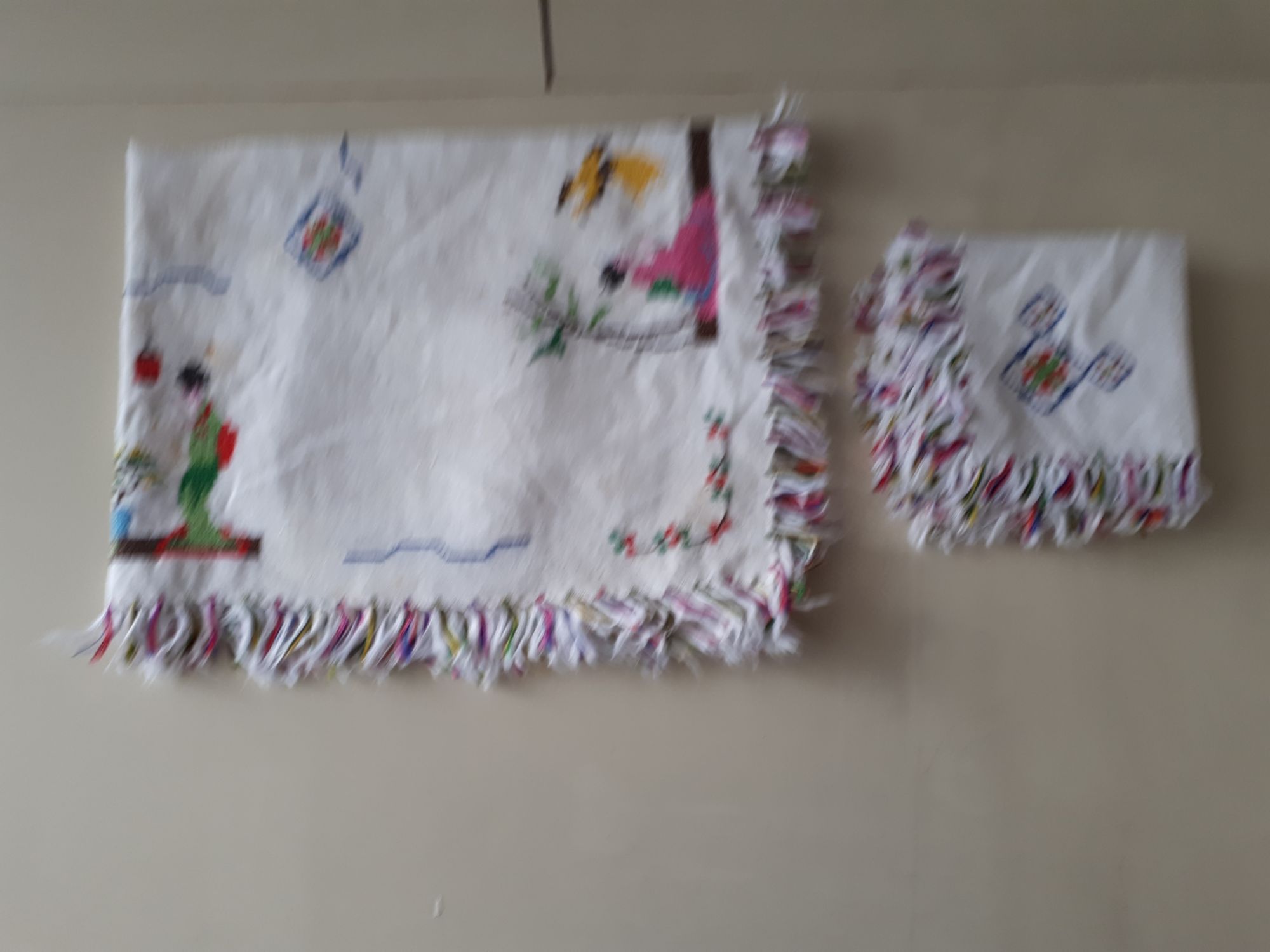 Petite Nappe Et 6 Serviettes