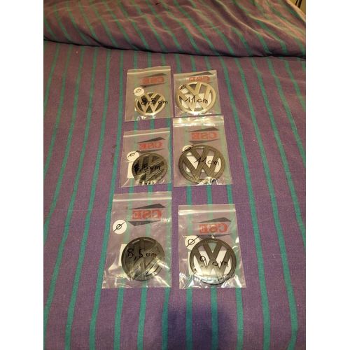 Lot De Emblème Vw ; W Noir Mat , Style Carbone Et Celui D Origine