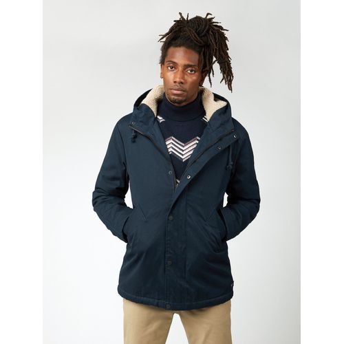 Parka Courte Camouflage Bleu Marine Pour Homme De Ben Sherman, Revisitée Pour L'homme Moderne.