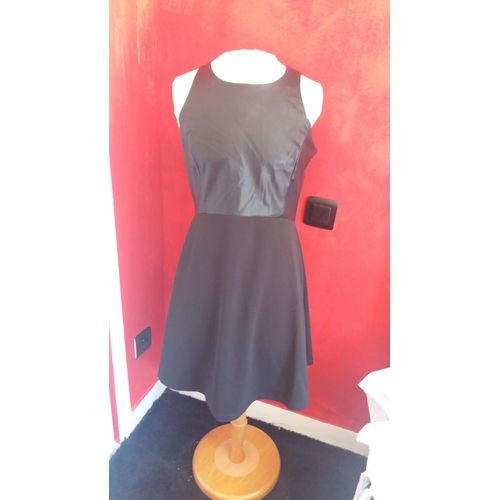 Robe Habillée Noire, Taille 40, 66 Cm De Long À Partir Du Dessous De Bras - Jamais Portée Avec Etiquette