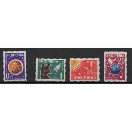Albanie Timbres Espace , Spoutnik , Le Chien Laïka