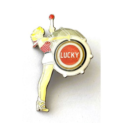 Pins Pin'up Lucky Strike Tabac Cigarette