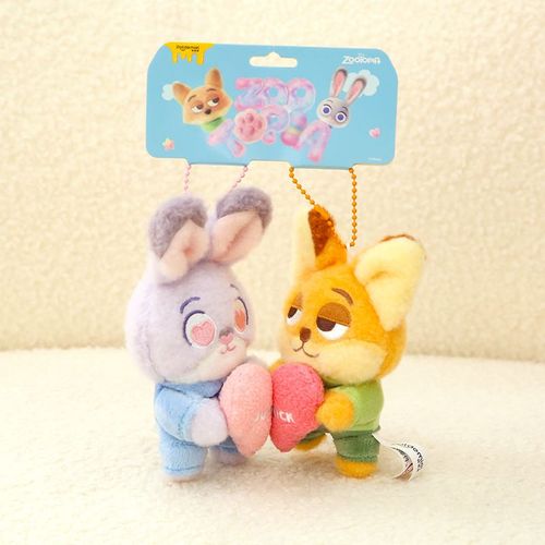 Jouet En Peluche Disney Autorisé Nouveau Modèle De Ours À Trois Yeux Vini Loin De Chez Soi Pendentif En Plastique De 10cm Couleur Disney Original