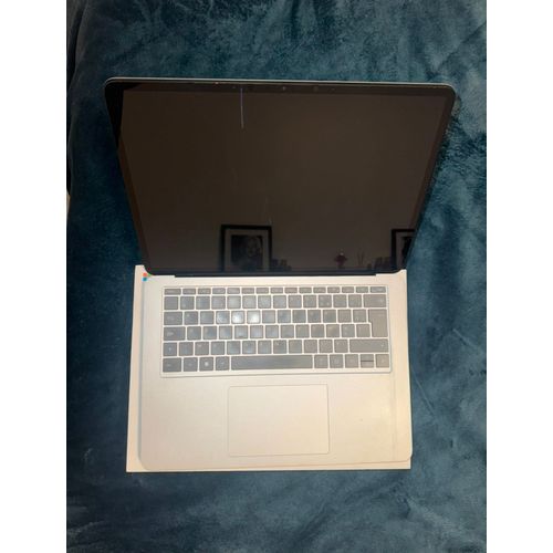 Microsoft surface laptop studio 14" Intel Core i5 - Ram 16 Go - SSD 128 Go