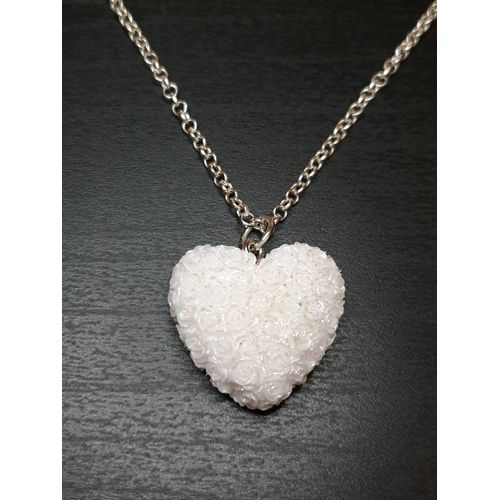Collier Fantaisie C?ur Fleurs Blanc