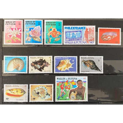 Lot De 12 Timbres Neufs** Wallis Et Futuna 1982 À 1986 Y&t N° 282 À 285, 306, 323, 324, 337 À 340, 343