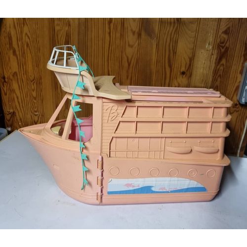 Bateau De Croisière Barbie Vintage Rose Paquebot