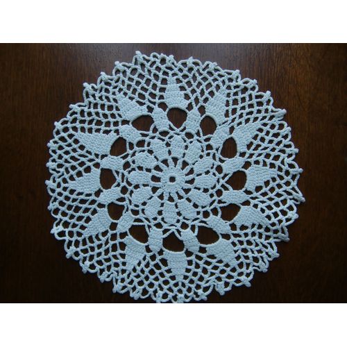 Napperon Blanc Au Crochet Diamètre 30 Cm