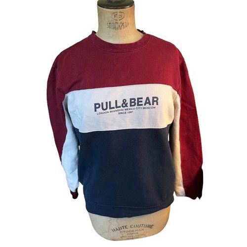 Pull Homme Pull&bear Taille :M Marque : Pull&bear Couleur : Rouge, Blanc, Bleu, Largeur 53 Cm, Hauteur 62 Cm, Bon État Général, Tache Sur Le Bas D¿Une Manche Matière : 76% Coton, 24% Polyester,