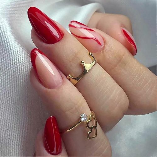 24pcs Amande Faux Ongles Court, Français Presse Sur Les Ongles Avec Ondulation Rouge, Brillant Ovale Couverture Complète Acrylique Faux Ongles Pour Femmes Et Filles Nail Art Decoratio 