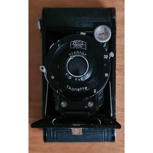 Appareil photo Zeiss Ikon modèle Ikonette 504/12