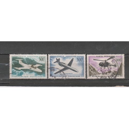France Pa N°35 À 37 = 4 Timbres Obliteres De 1957 Cote : 35 €
