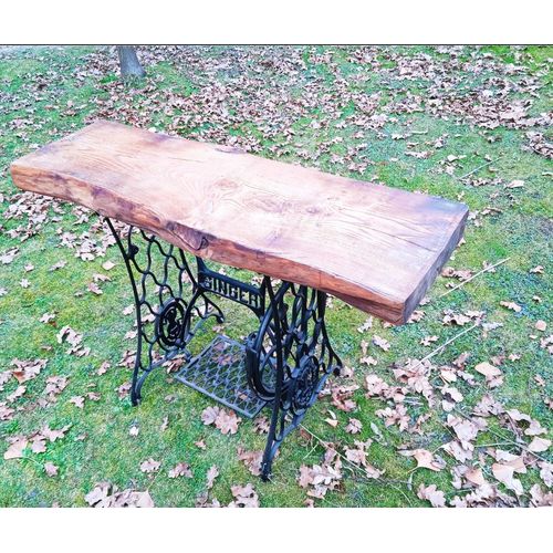 Table D'appoint Bois Brut & Pied Singer ¿ Charme Vintage + Elégance Industrielle