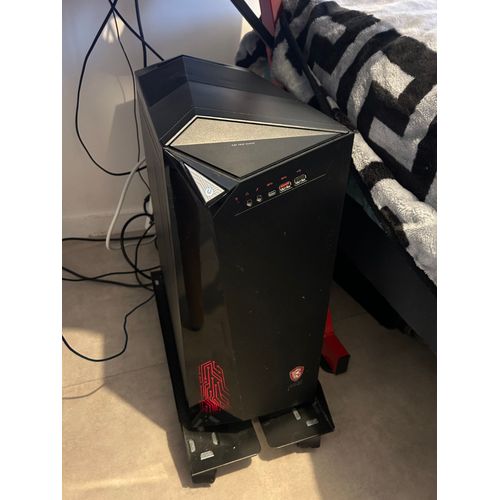 Pc Gamer Intel(R) Core (TM) i7-9700 - 3 Ghz - Ram 8 Go - SSD 476.9 Go + HDD 931.5 Go