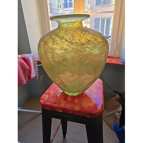 Vase en c?ur avec veinures