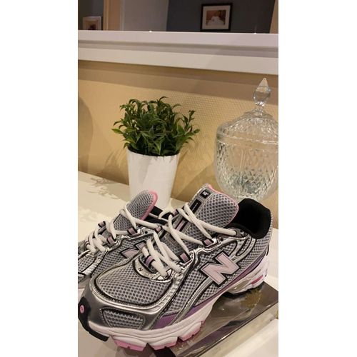 New Balance 740 Pink