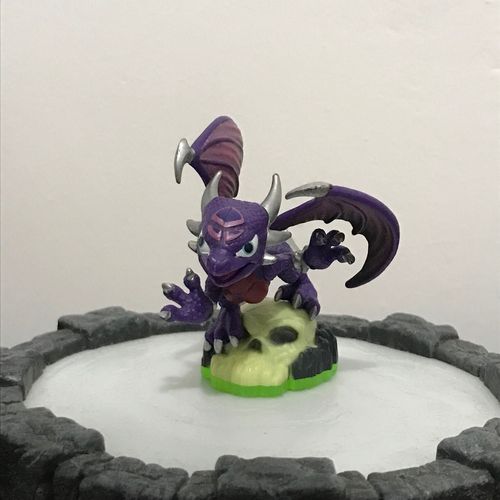 Figurine Skylanders Giants - Cynder